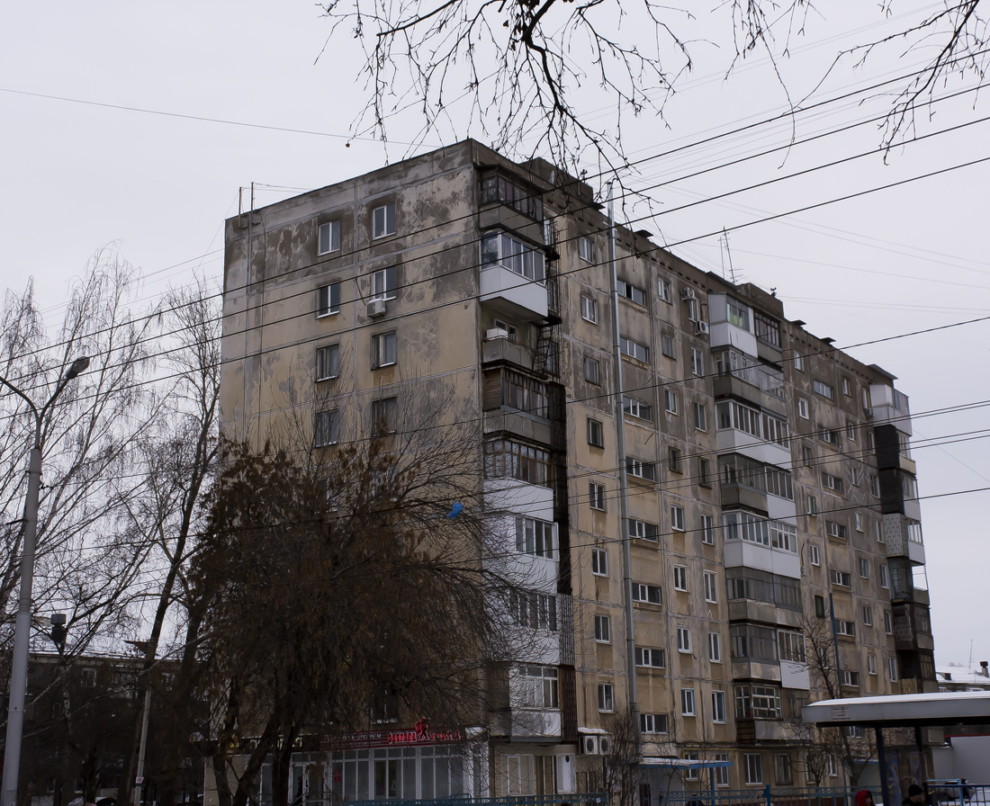 Ufa, Улица Серго Орджоникидзе, 24 / Улица Сергея Вострецова, 13
