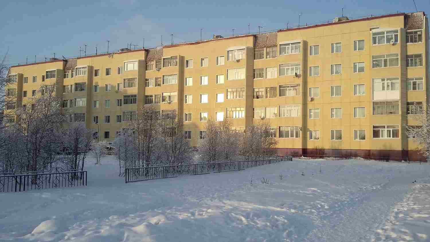Naryan-Mar, Улица Ленина, 27