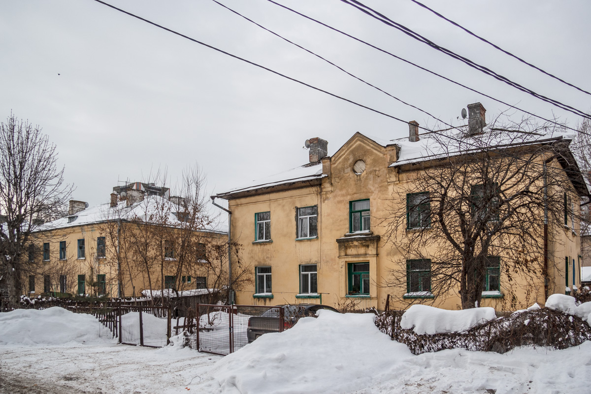 Казань, Отрадная улица, 14; Отрадная улица, 18