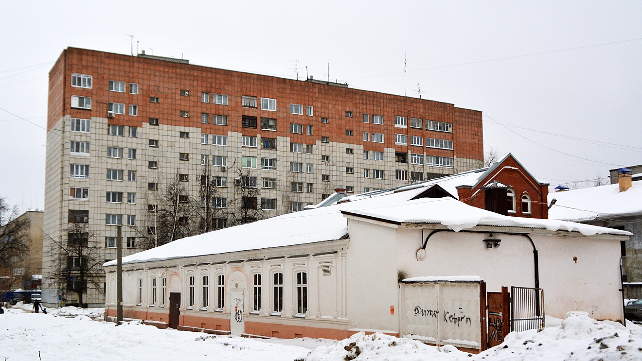 Пермь, Монастырская улица, 101; Монастырская улица, 90