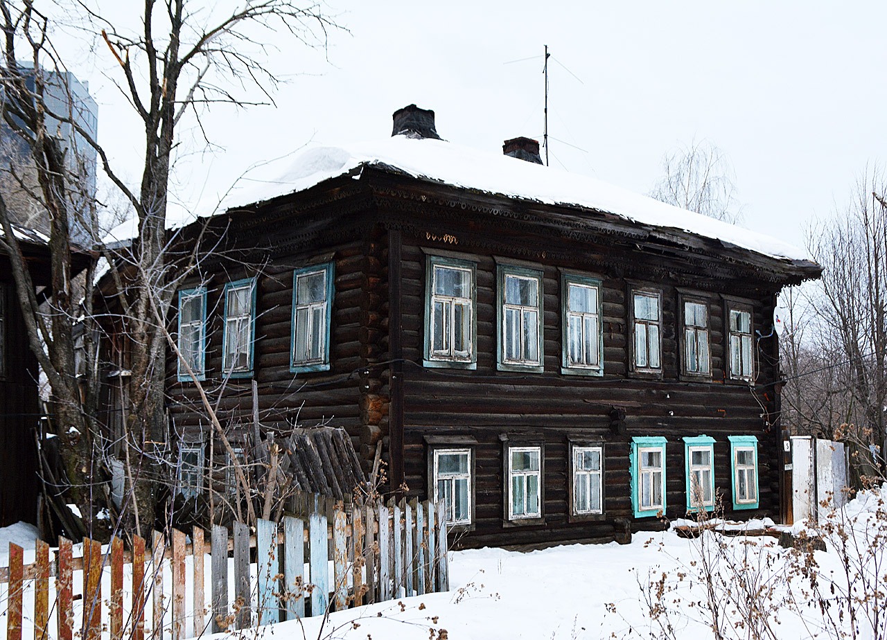 Пермь, Улица Коммунаров, 5