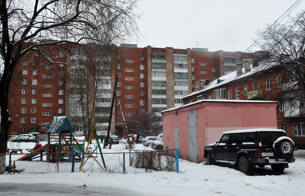Омск, 3-я Железнодорожная улица, 24*; 2-я Железнодорожная улица, 3