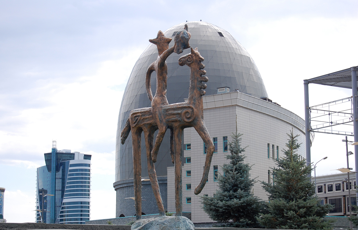 Astana, Бульвар Нуржол, 12