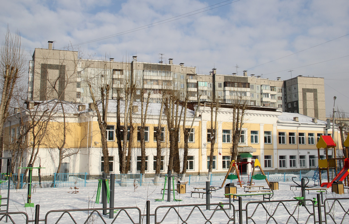 Красноярск, Новосибирская улица, 9; Новосибирская улица, 31