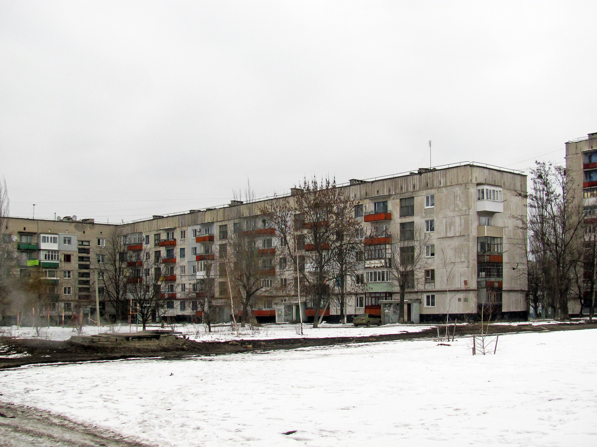 Лисичанск, Восточный квартал, 16
