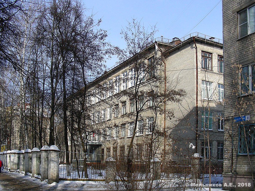 Нижний Новгород, Улица Адмирала Нахимова, 6