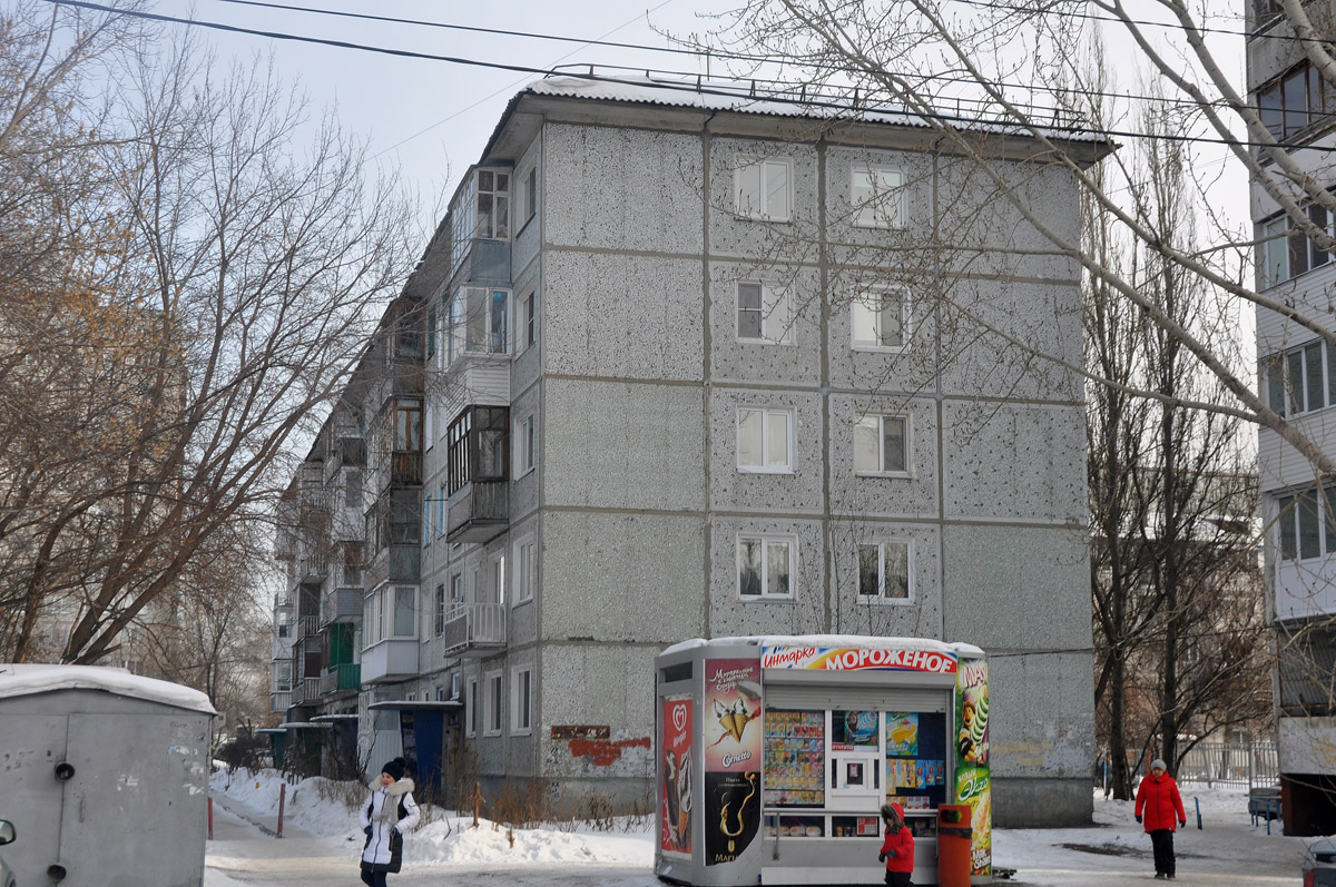 Омск, Улица Декабристов, 143