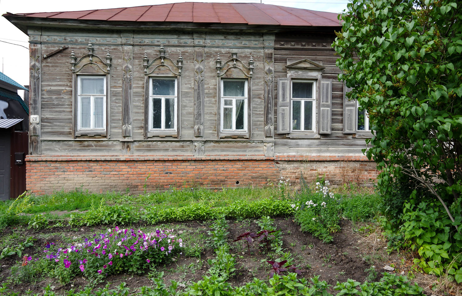 Хвалынск, Революционная улица, 128