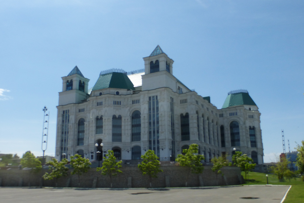 Астрахань, улица Анри Барбюса, 16