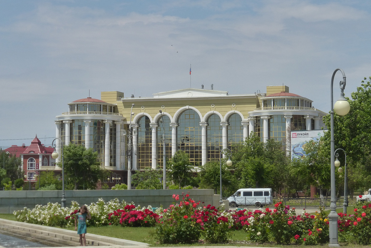 Астрахань, Адмиралтейская улица, 3 корп. 1