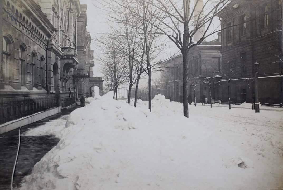 Одесса, Валіховський провулок, 10; Валіховський провулок, 5 корп. 1