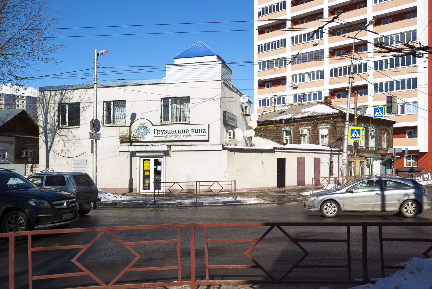Самара, Улица Буянова, 88 / Ульяновская улица, 60