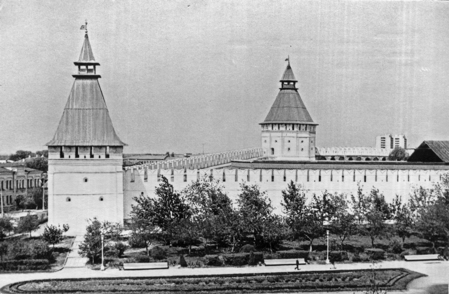 Астрахань, Улица Тредиаковского, 2; Улица Тредиаковского, 2 Красные ворота