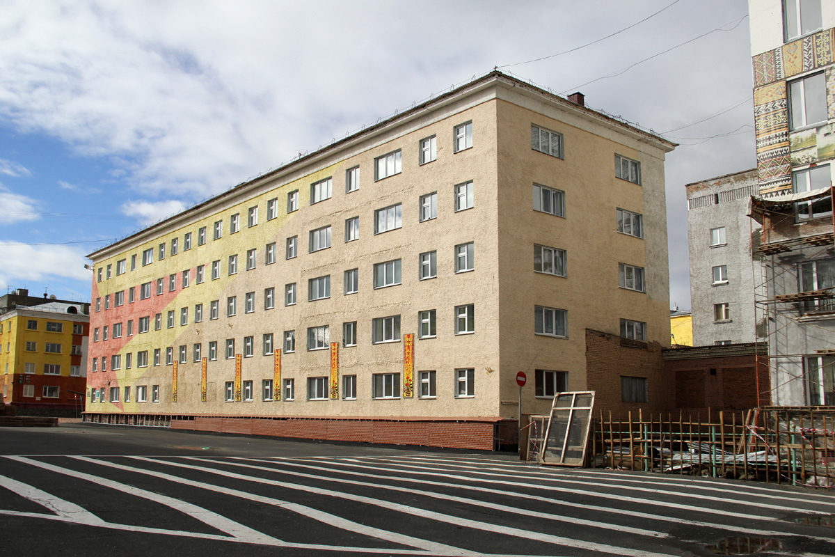 Дудинка, Улица Андреевой, 2