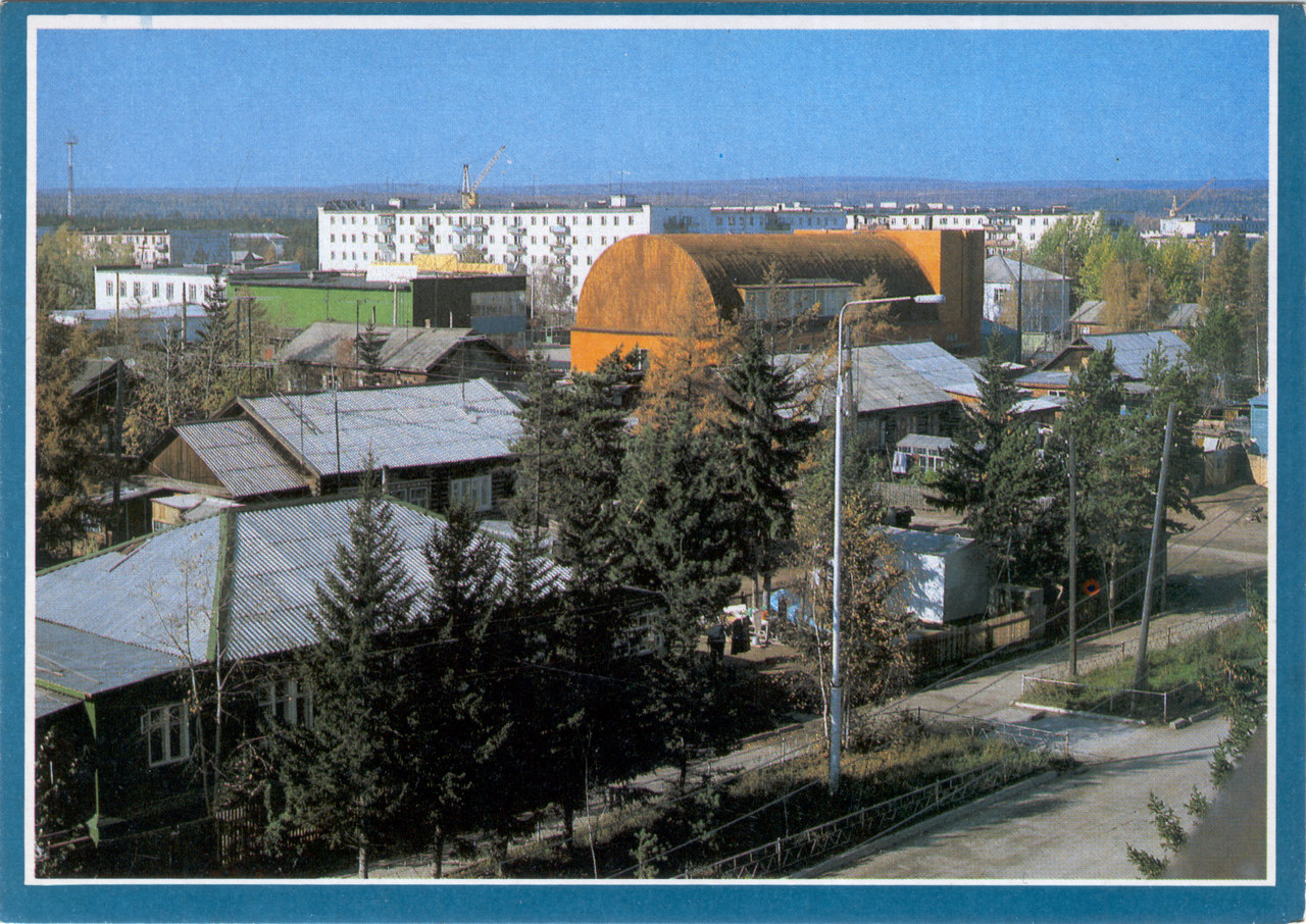 Ленск, Улица Оюнского, 3; Улица Ленина, 78; Улица Ленина, 76