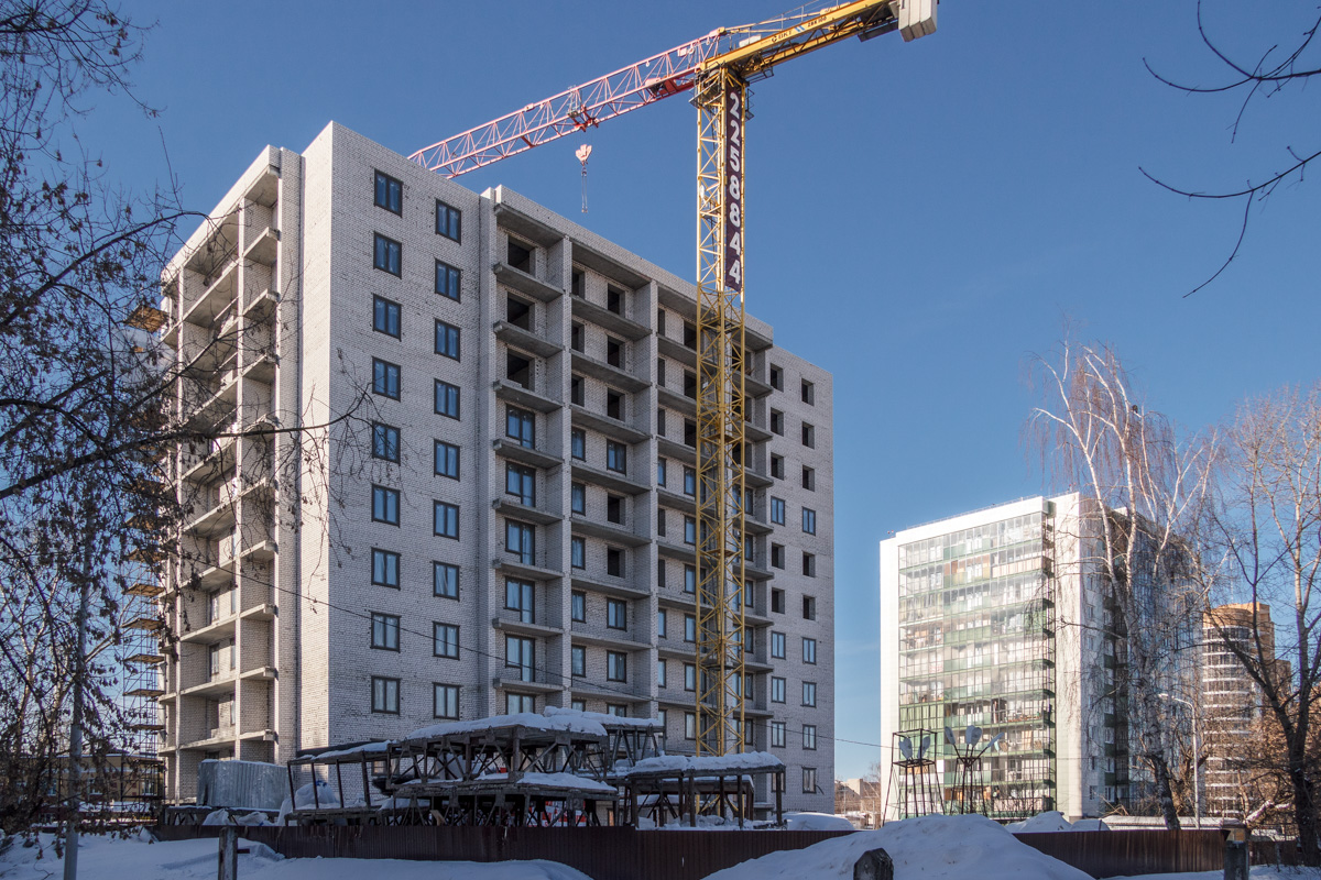 Казань, Ленинградская улица, 19В; Улица Максимова, 37Б