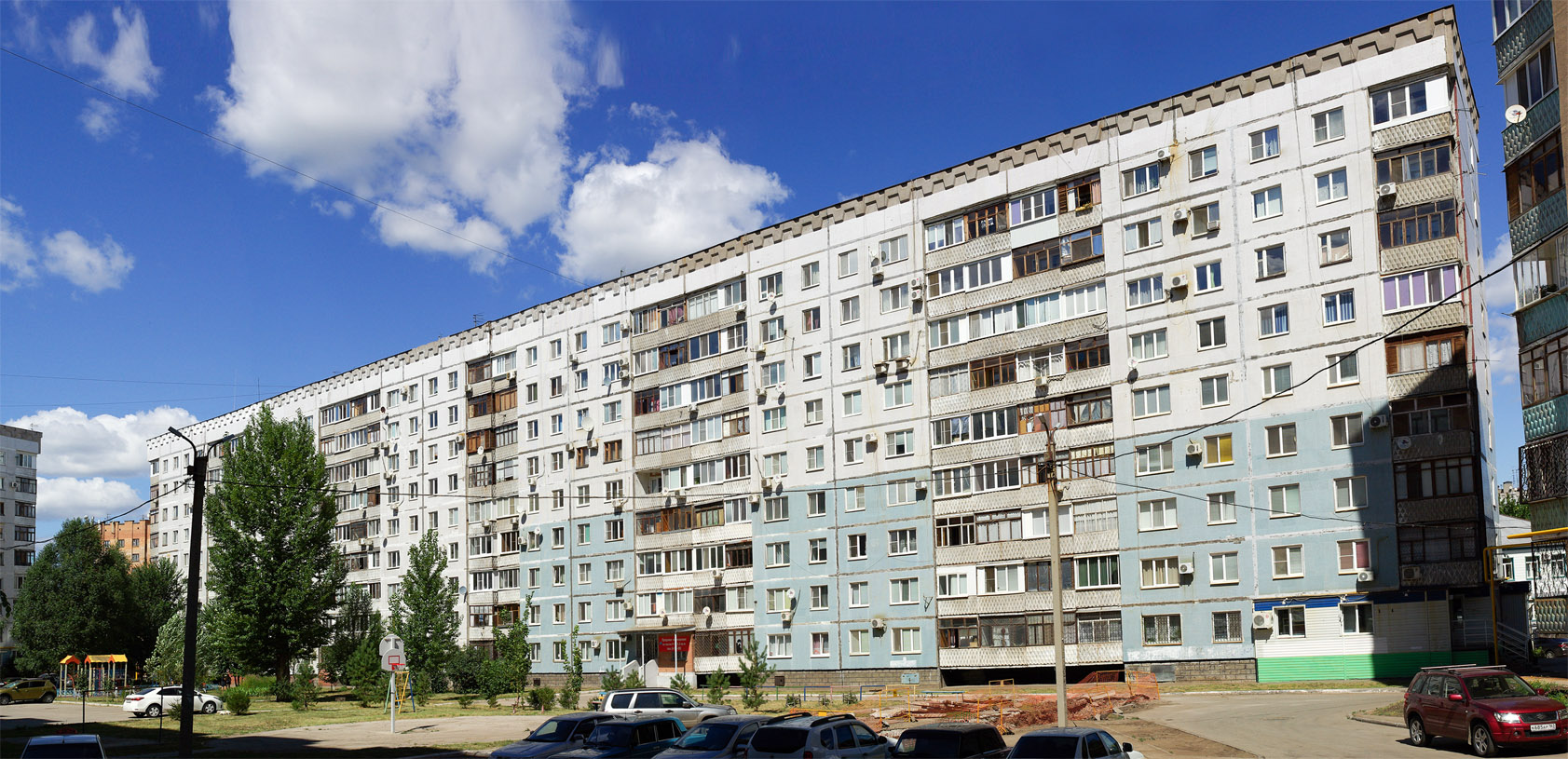 Новокуйбышевск, Улица Льва Толстого, 1