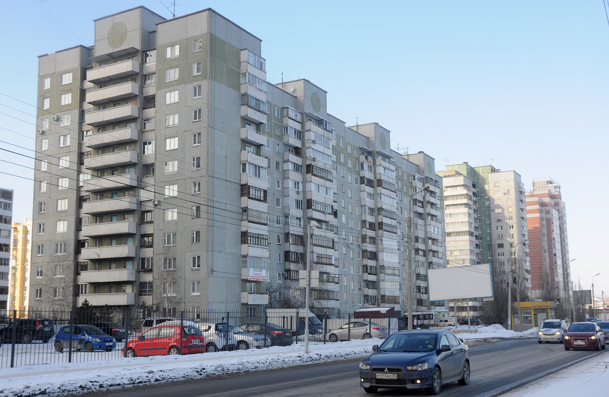 Omsk, Улица Богдана Хмельницкого, 40 / Омская улица, 129; Улица Богдана Хмельницкого, 38