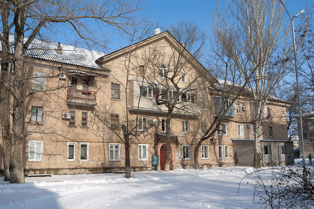 Мелитополь, Гвардійська вулиця, 1