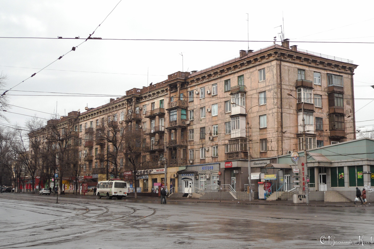 Мариуполь, Проспект Ильича, 141