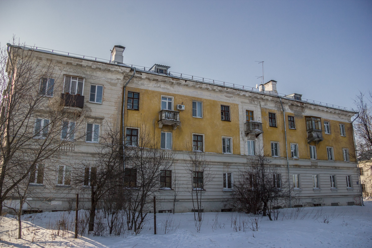 Казань, Советская улица, 2 / Тополевая улица, 14