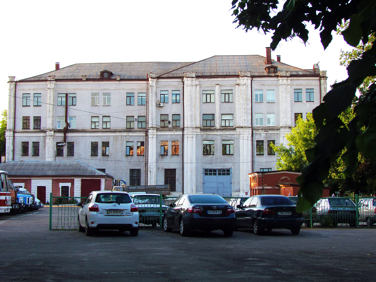 Харьков, Проспект Героев Харькова, 45*