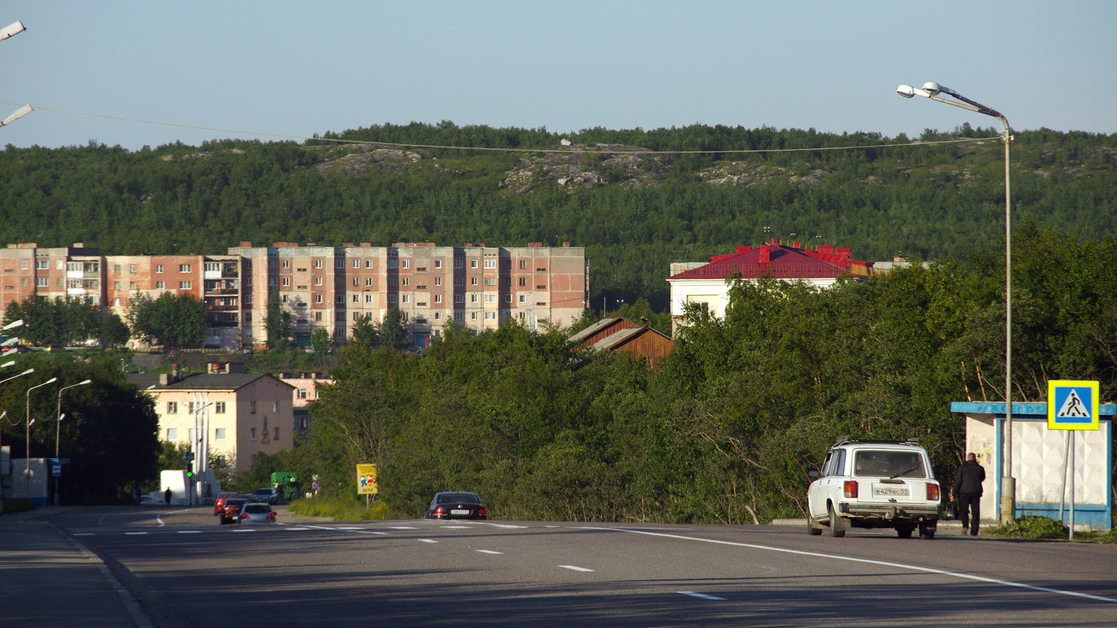 Мурманск, Приморская улица, 11