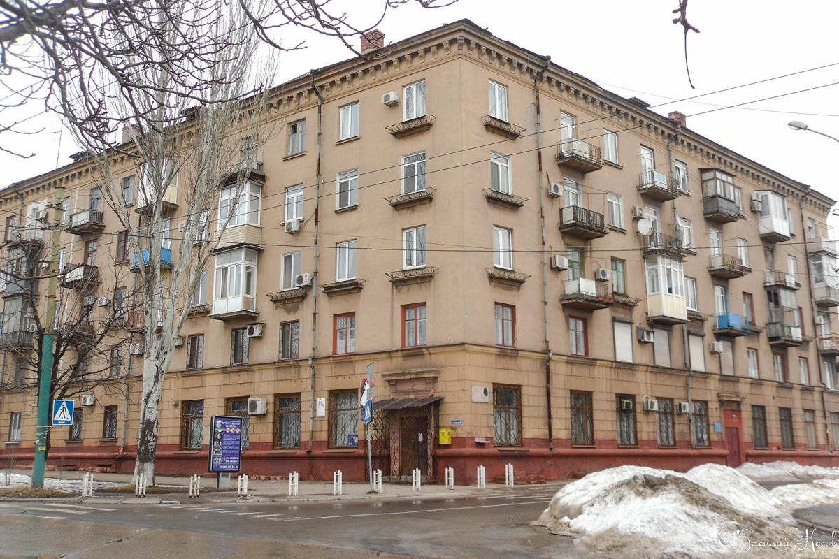 Мариуполь, Проспект Металлургов, 21