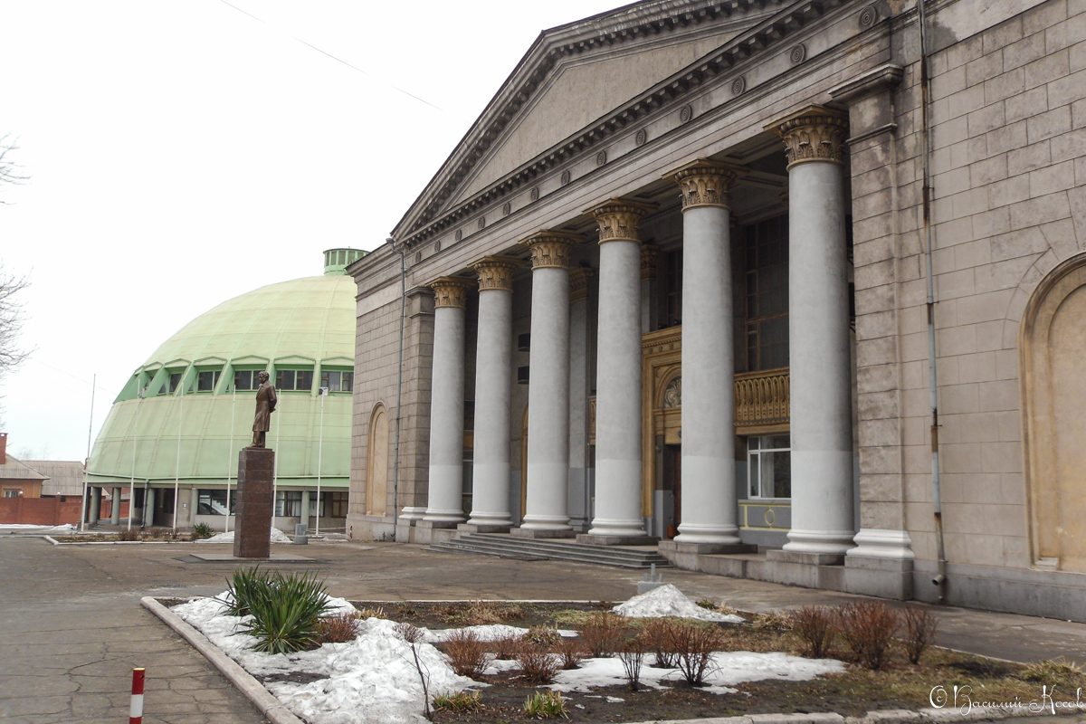 Мариуполь, проспект Металлургов, 52