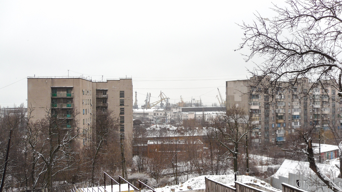 Мариуполь, Проспект Адмирала Лунина, 9; Проспект Адмирала Лунина, 11А