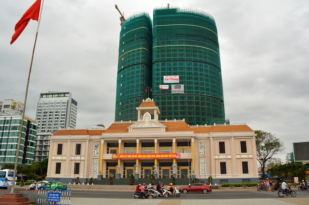 Нячанг, Hung Vuong Street, 86; Trần Phú, Lộc Thọ, 46; Nguyen Thi Minh Khai, 2