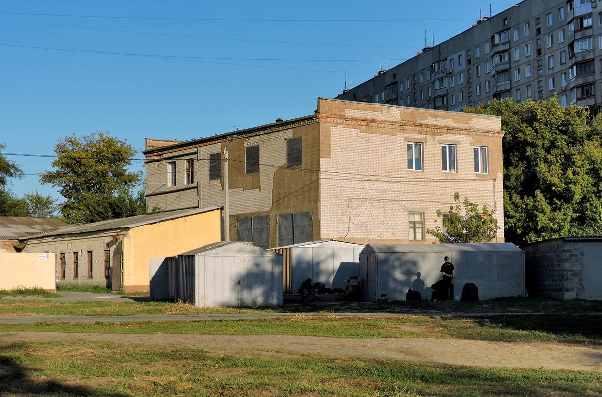Харьков, Новаторский въезд, 1/2