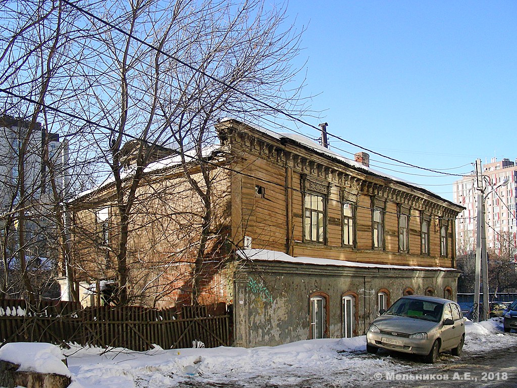 Нижний Новгород, Арзамасская улица, 2 / Ильинская улица, 140