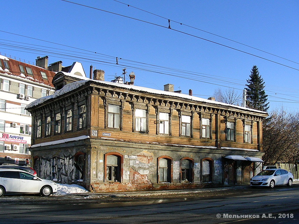Нижний Новгород, Арзамасская улица, 2 / Ильинская улица, 140