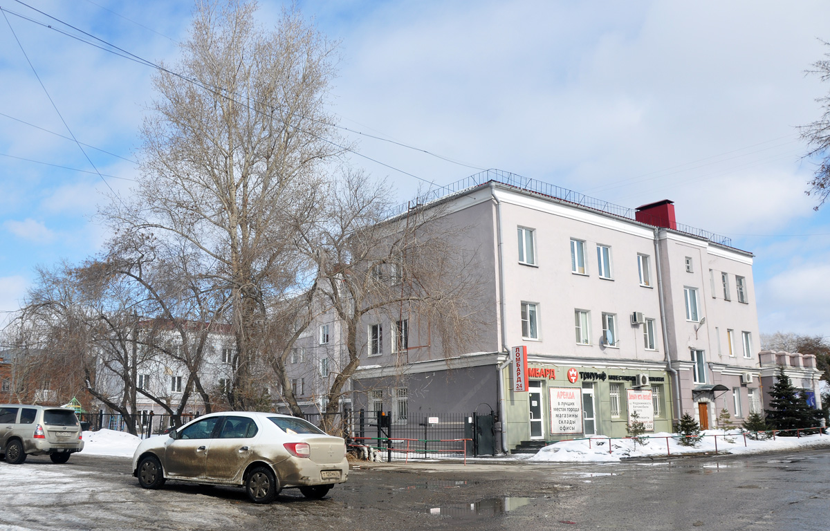 Омск, Улица Гусарова, 13