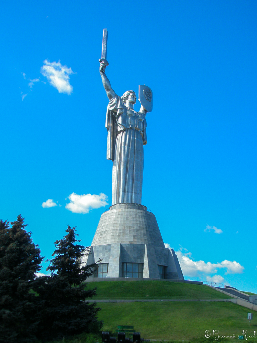 Kyiv, Лаврская улица, 24