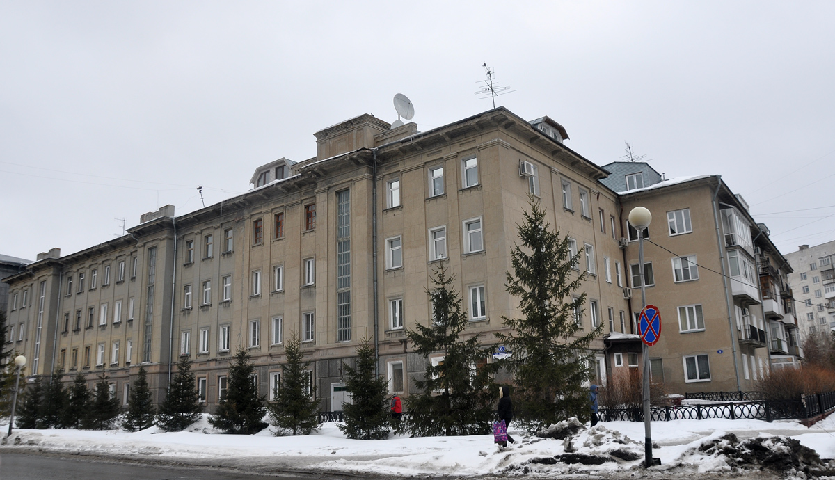 Омск, Улица Ивана Алексеева, 8
