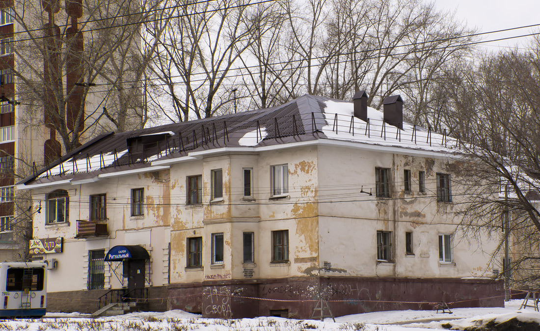 Уфа, Кольцевая улица, 189 / Улица Богдана Хмельницкого, 63