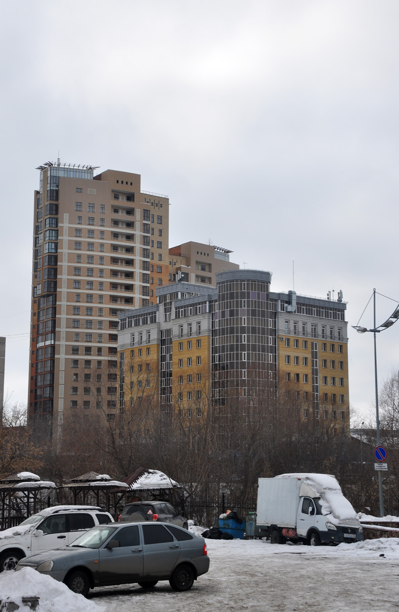 Омск, Сенная улица, 30; Улица Щербанева, 35