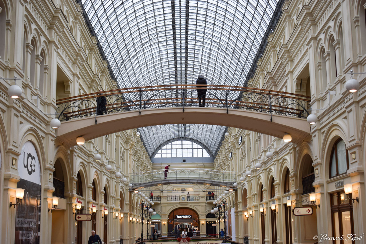 Москва, Красная площадь, 3 / Ветошный переулок, 2 / Улица Ильинка, 1 / Никольская улица, 2