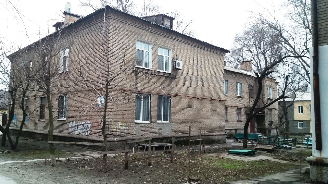 Запорожье, Республиканская улица, 92 / Улица Гончара, 103