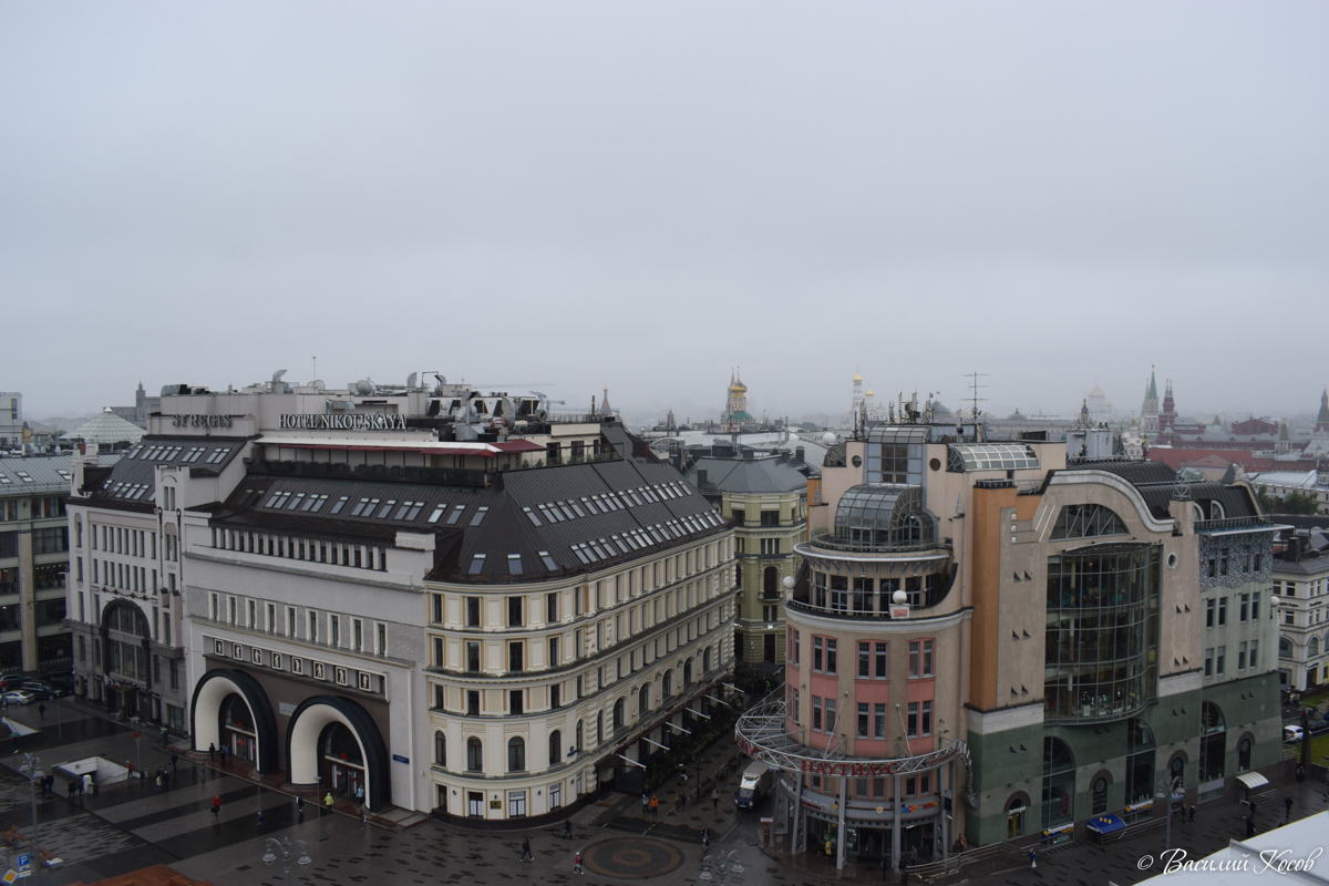 Москва, Никольская улица, 12 / Большой Черкасский переулок, 1 / Лубянская площадь, 2 стр. 1; Никольская улица, 25