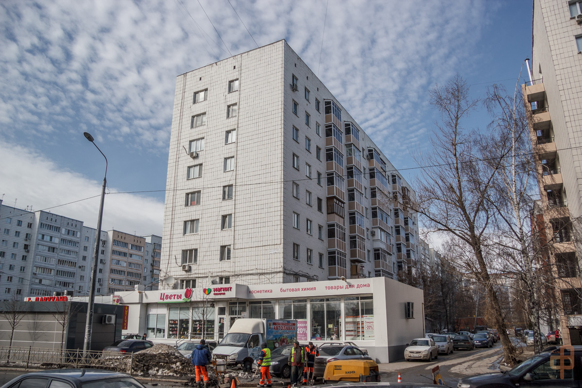 Казань, Улица Вишневского, 51 / Улица Амирхана Еники, 1