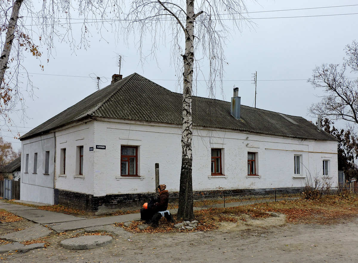 Богодухов, Улица Гагарина, 7 / Улица Горького, 24