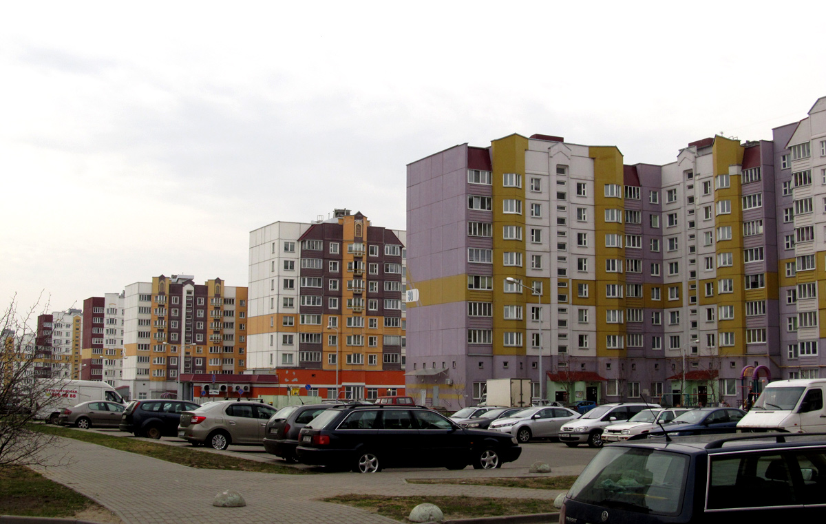 Мінск, Улица Янки Брыля, 30; Улица Янки Брыля, 24