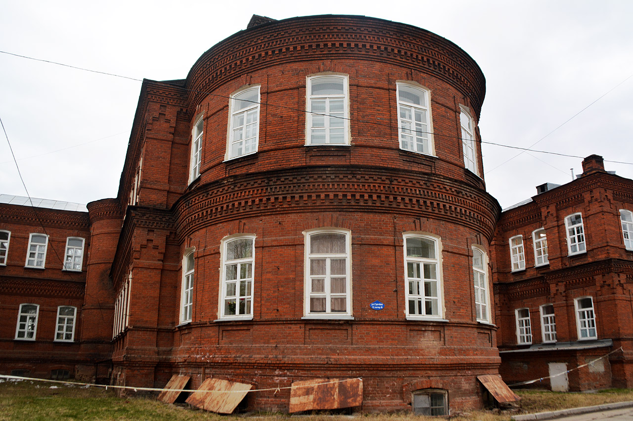 Perm, Улица Грачёва, 12