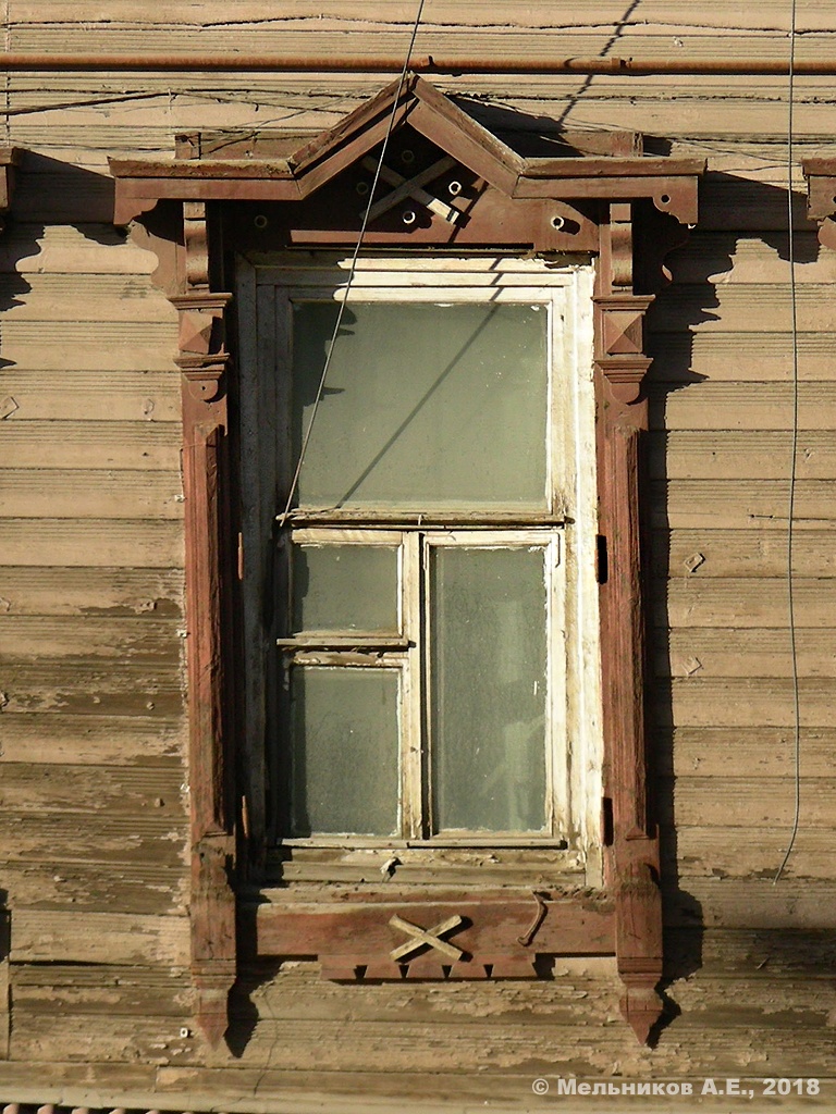 Nizhny Novgorod, Улица Добролюбова, 4. Резные наличники