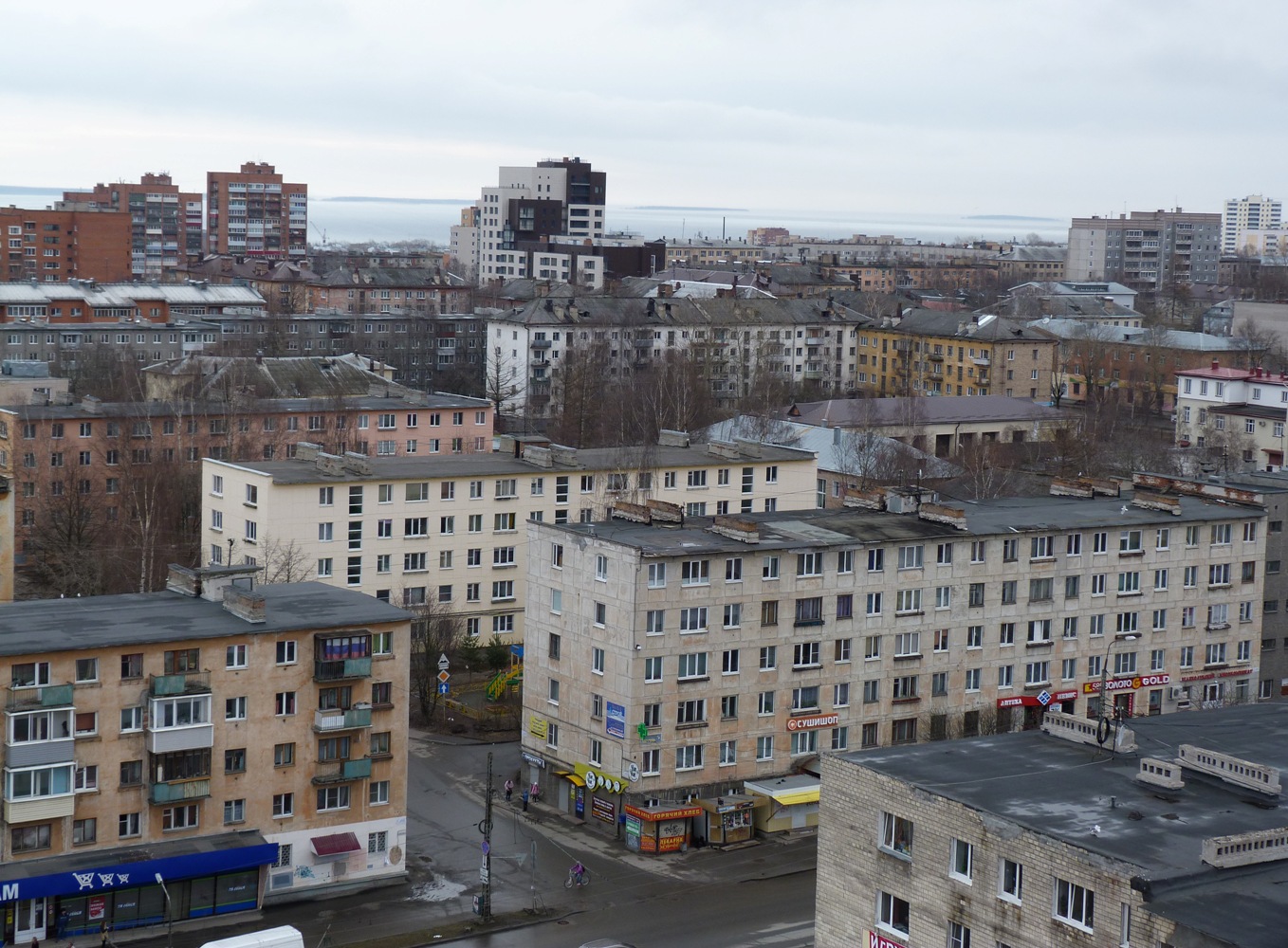 Петрозаводск, Улица Маршала Мерецкова, 5; Улица Володарского, 47; Машезерская улица, 14; Улица Володарского, 45; Улица Калинина, 26А