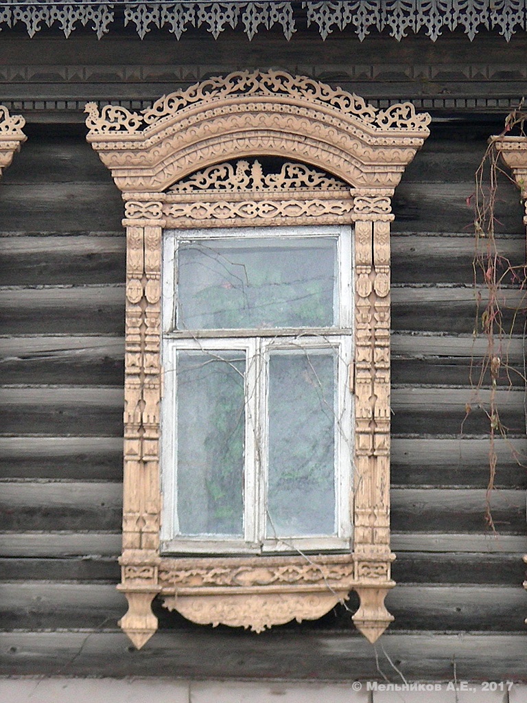 Иваново, Почтовая улица, 15. Резные наличники