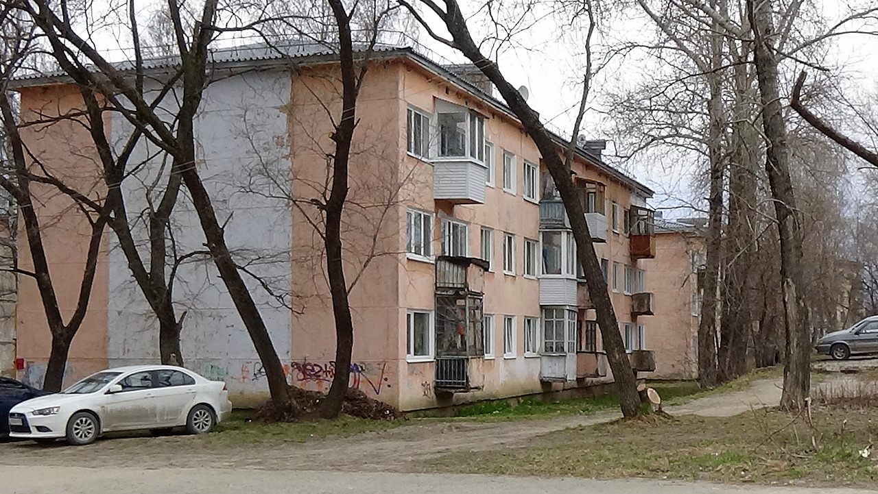 Berezniki, Улица Карла Маркса, 70А; Улица Карла Маркса, 72; Улица Карла Маркса, 74